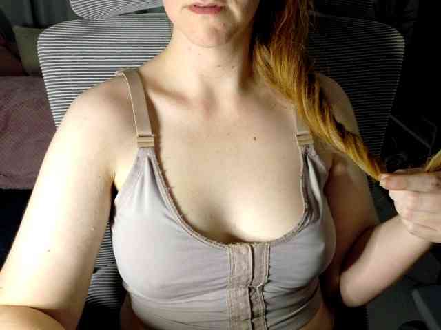 PassionateMommy webcam