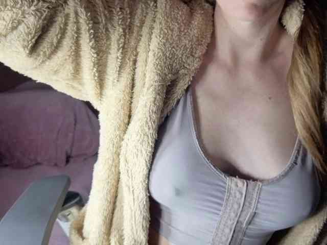 PassionateMommy webcam