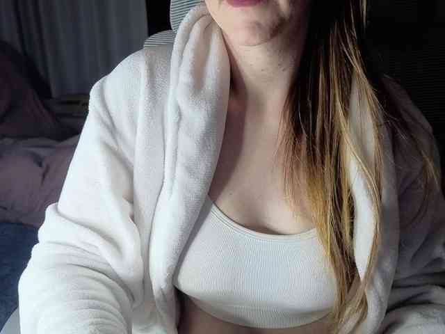 PassionateMommy webcam