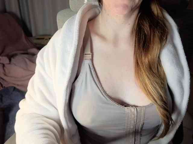 PassionateMommy webcam