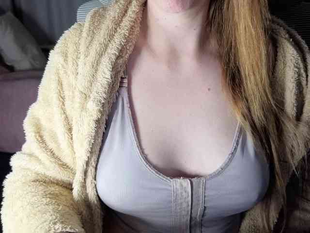 PassionateMommy webcam