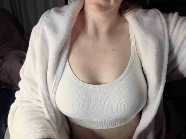 CreamyWoman