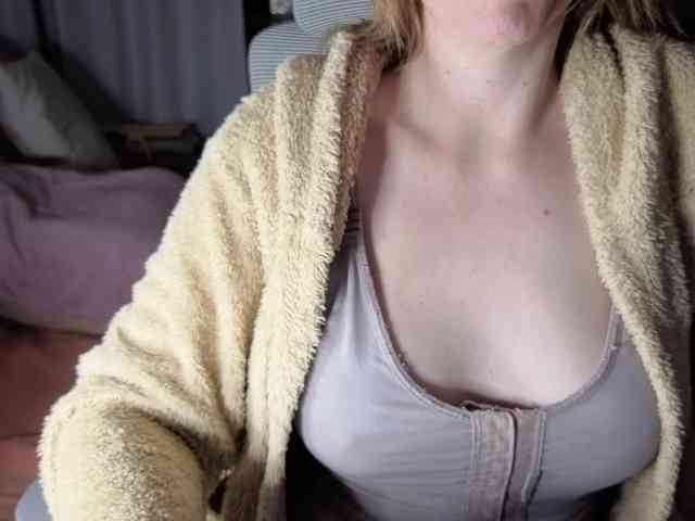 PassionateMommy webcam