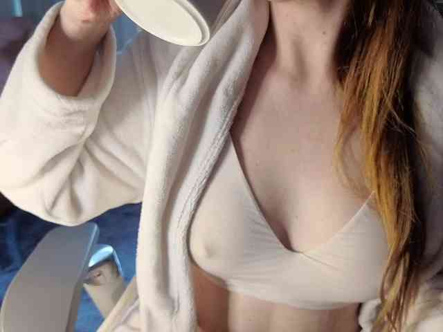 PassionateMommy webcam