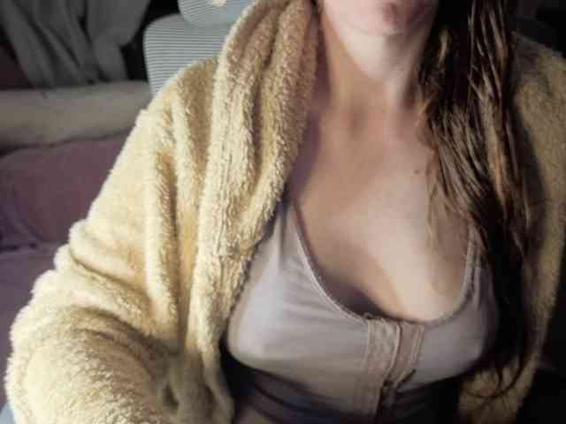 PassionateMommy webcam