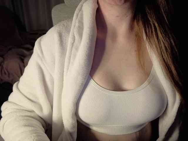 PassionateMommy webcam