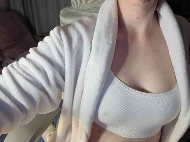 PassionateMommy webcam