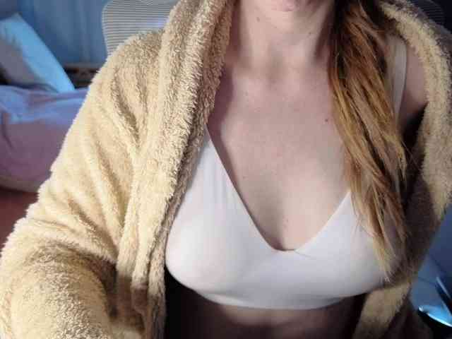 PassionateMommy webcam