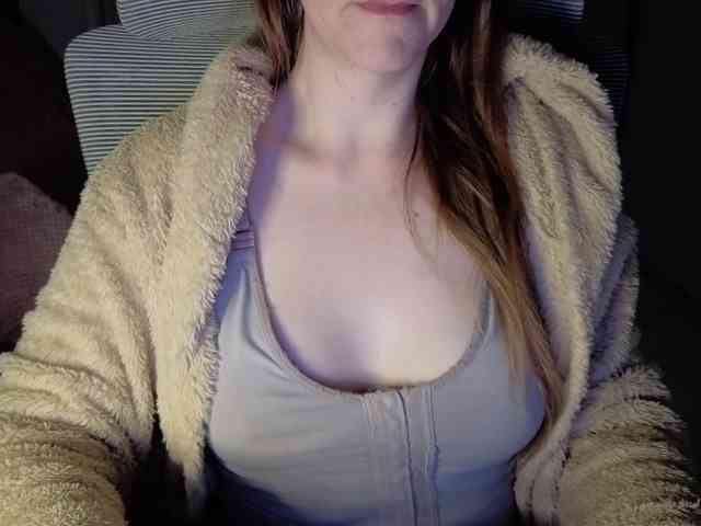 CreamyWoman Live Webcam on BongaCams
