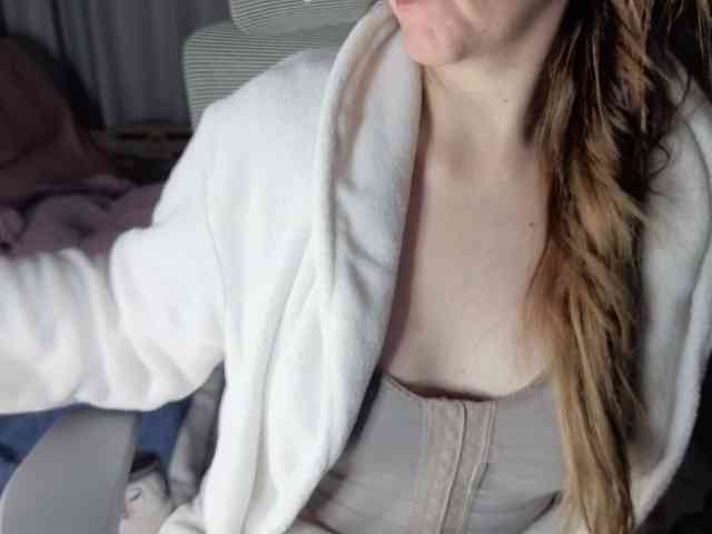 PassionateMommy webcam