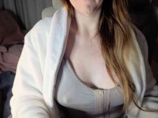 PassionateMommy webcam