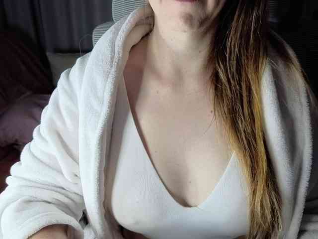PassionateMommy webcam