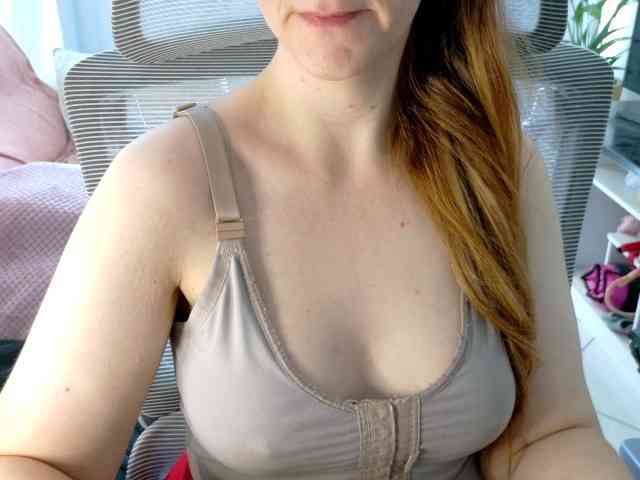 PassionateMommy webcam