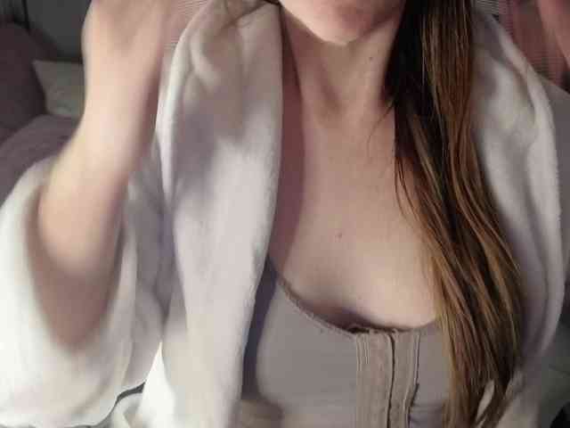 PassionateMommy webcam