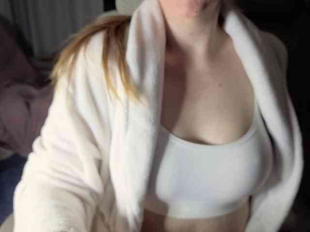 PassionateMommy webcam