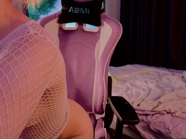 elfinvibes's BongaCams show and profile