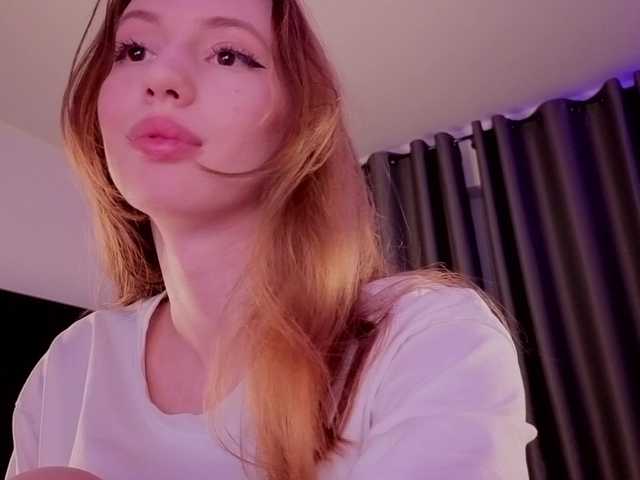 elfinvibes's BongaCams show and profile