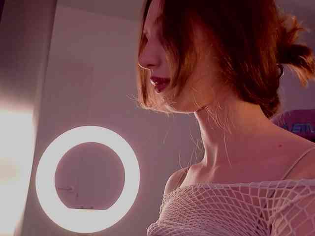 elfinvibes Live Webcam on BongaCams