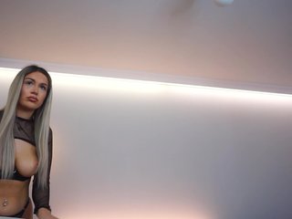 AmiraRoshen Porn Show