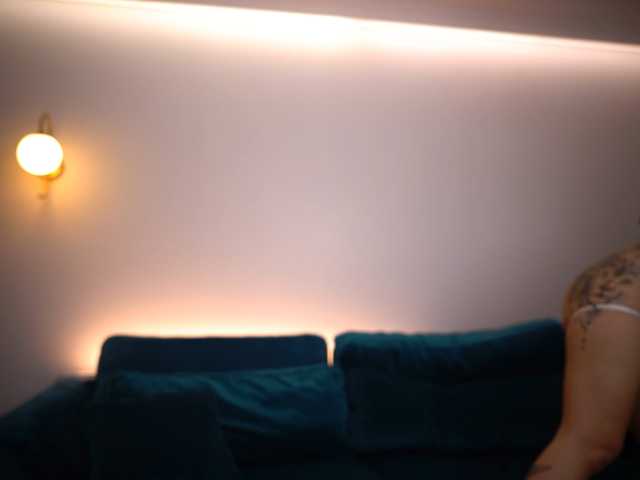 AmiraRoshen, en directo ahora en BongaCams