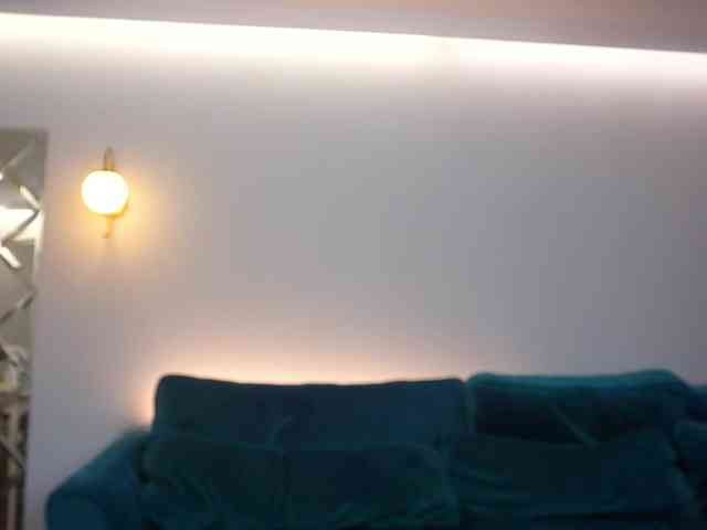 AmiraRoshen webcam