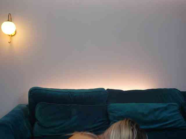 AmiraRoshen webcam