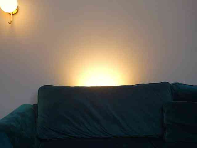 AmiraRoshen webcam