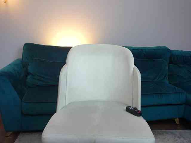 AmiraRoshen webcam