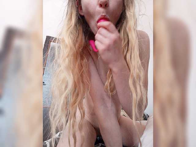 SexyBlondMia