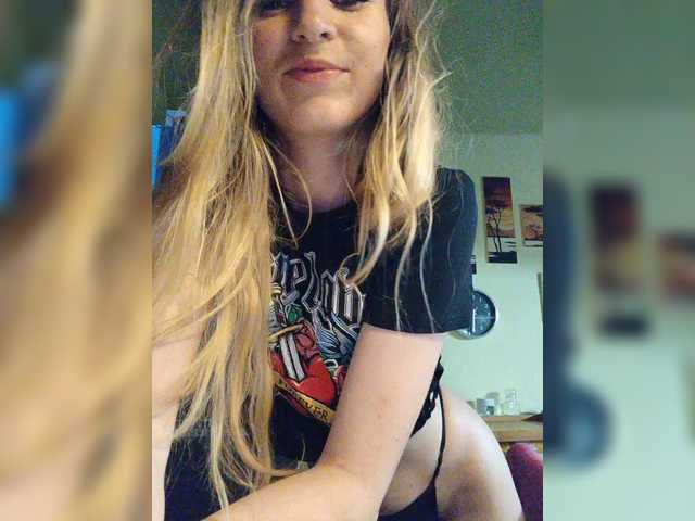 SexyBlondMia