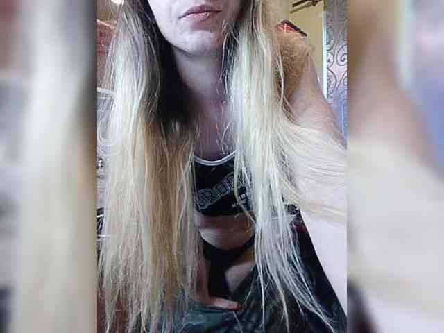 SexyBlondMia SexyBlondMia