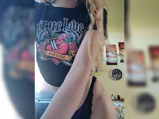 SexyBlondMia
