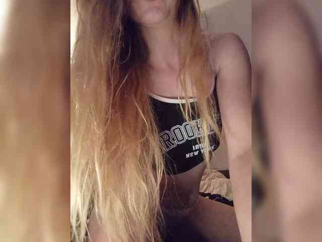 SexyBlondMia