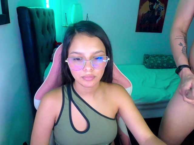 room-kitty live cam on BongaCams