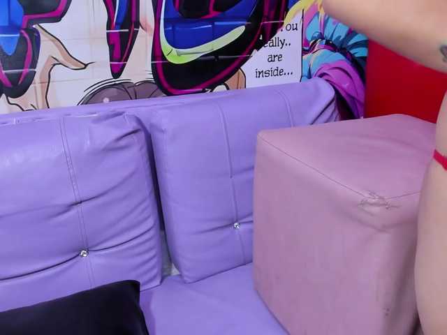 room-kitty live cam on BongaCams