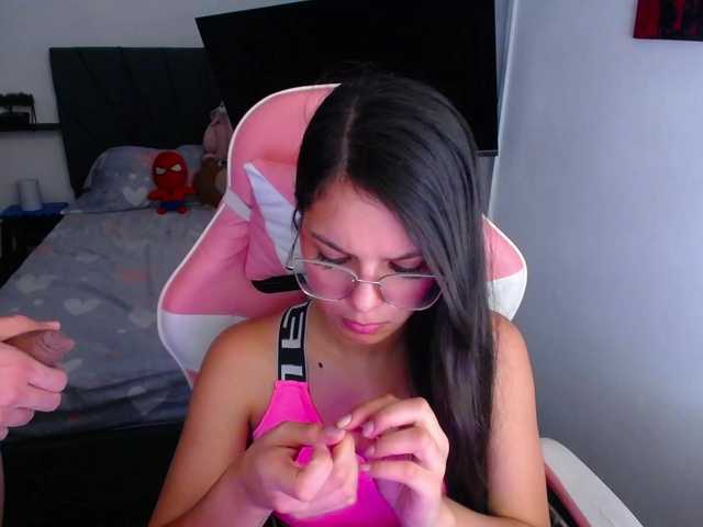 room-kitty live cam on BongaCams