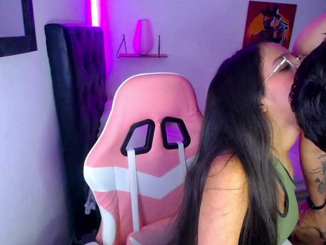 room-kitty live cam on BongaCams