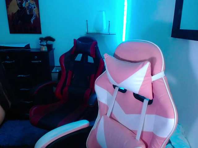 room-kitty live webcam show