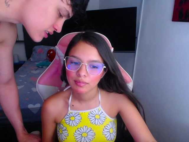 room-kitty live cam on BongaCams