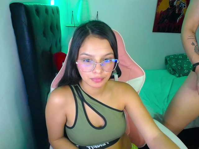room-kitty live cam on BongaCams