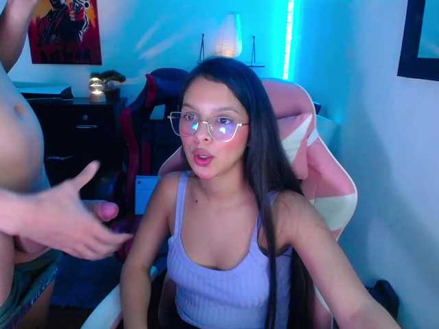 room-kitty live cam on BongaCams