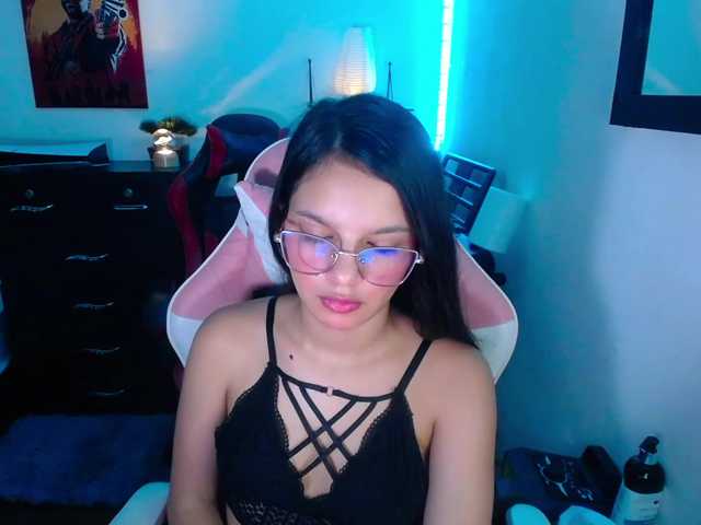 room-kitty live cam