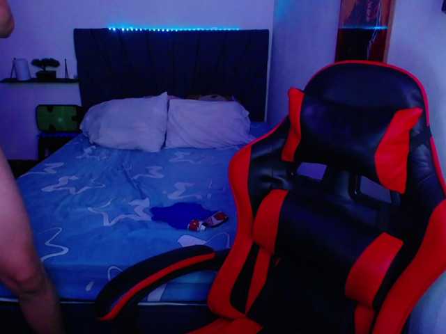 room-kitty live cam on BongaCams