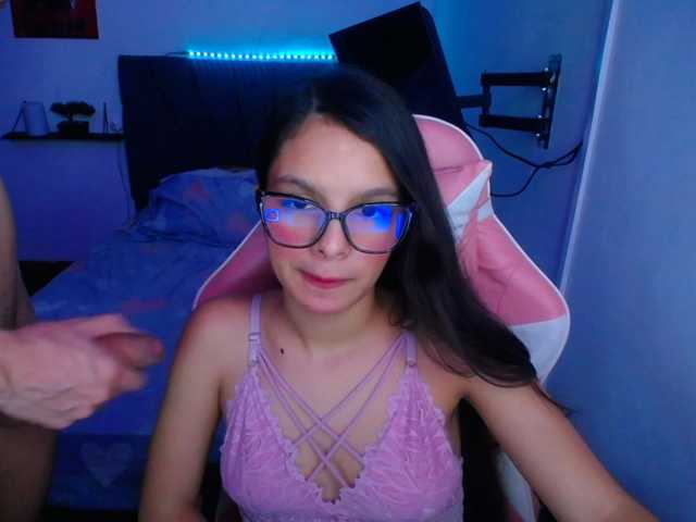 room-kitty live cam preview