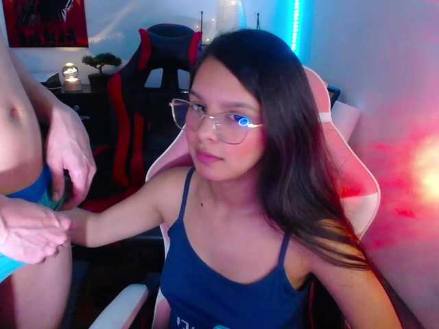 room-kitty live cam on BongaCams