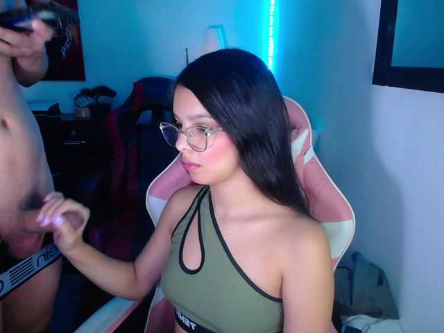 room-kitty live cam on BongaCams