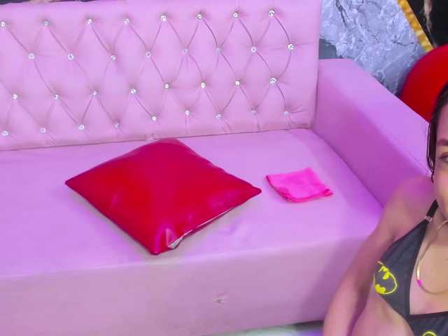 room-kitty live cam on BongaCams