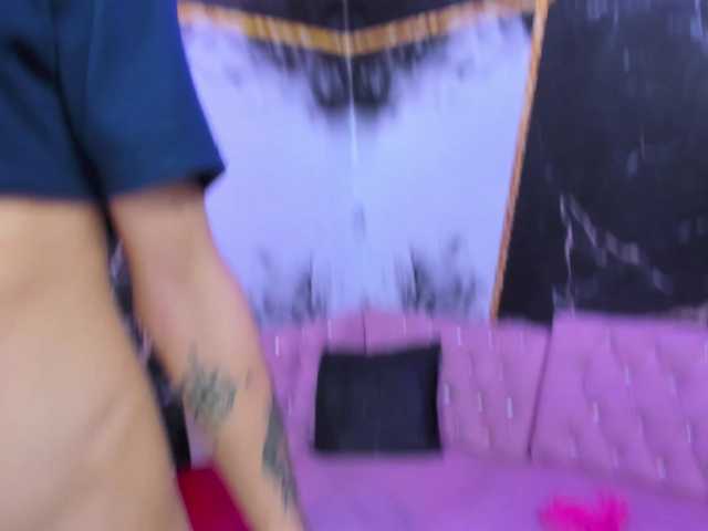 room-kitty live cam on BongaCams