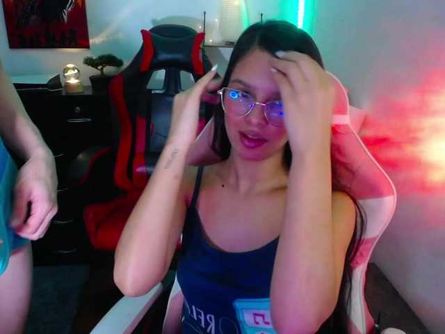 room-kitty live cam on BongaCams