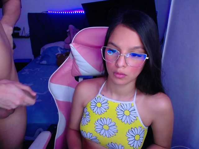 room-kitty live cam on BongaCams